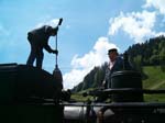 Fridolin und Koni beim putzen