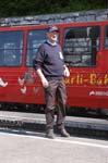 Paul mit ernster Mine